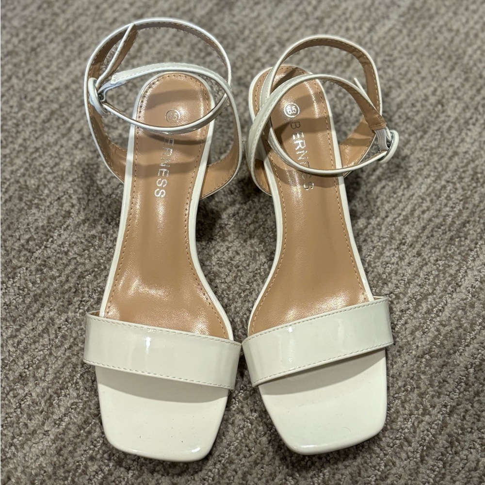 Berness platform sandal heels 6.5